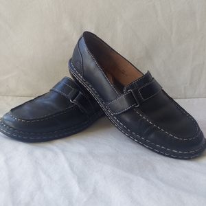 Born Loafers Dark Brown VGUC Size 10/42  Adjustable "hook & loop" straps…